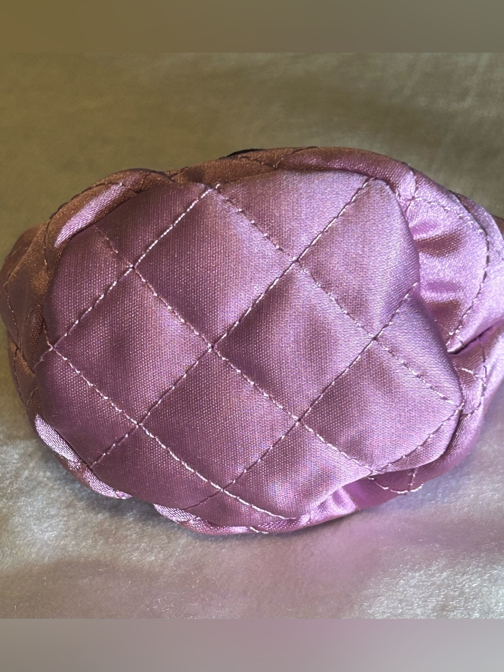 Gucci Quilted Satin Small Pink Drawstring Jewelry Pouch - Picture 2 of 2